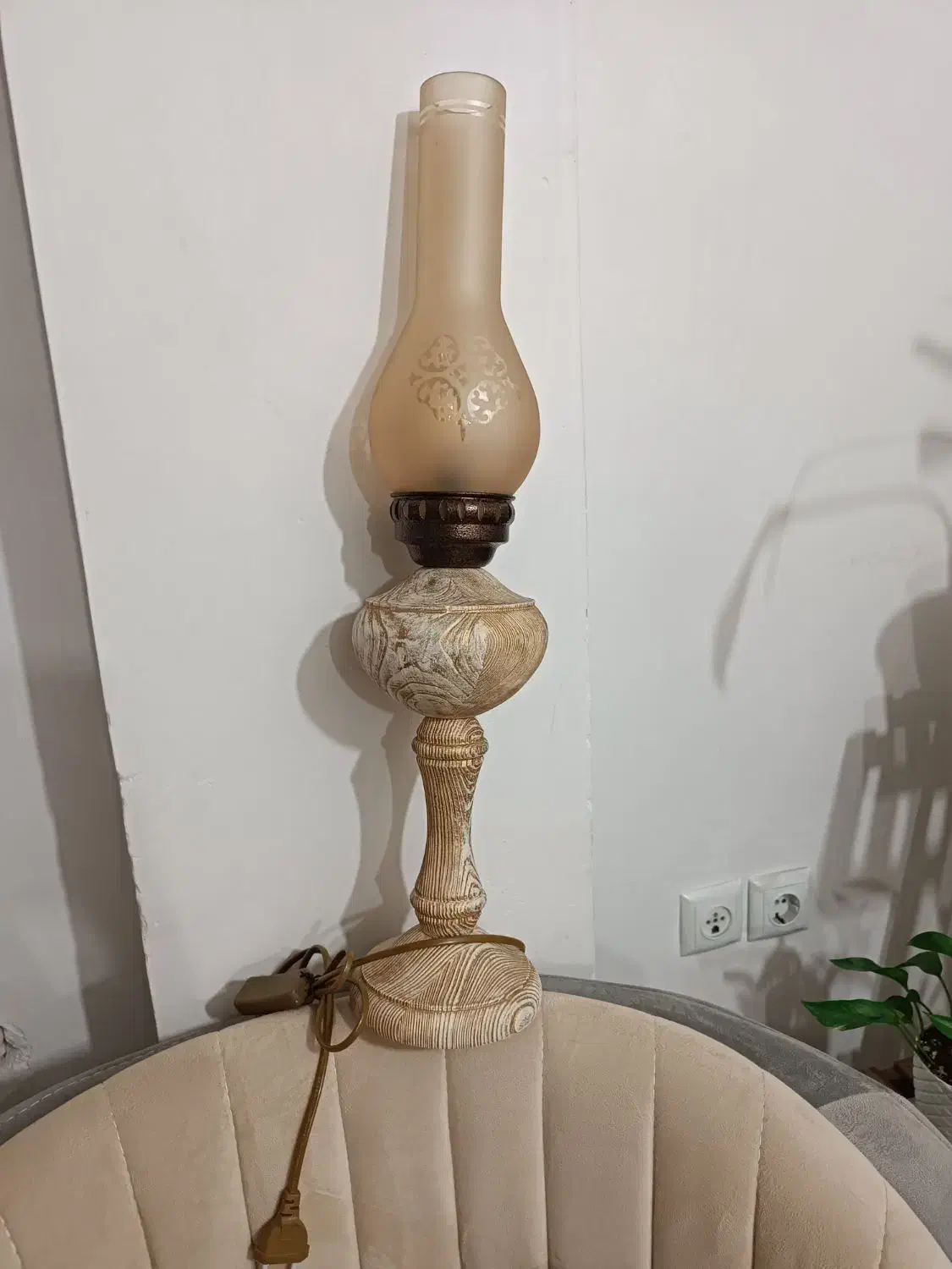 لوستر|چراغ خواب و آباژور|لاهیجان, لیالستان|دیوار