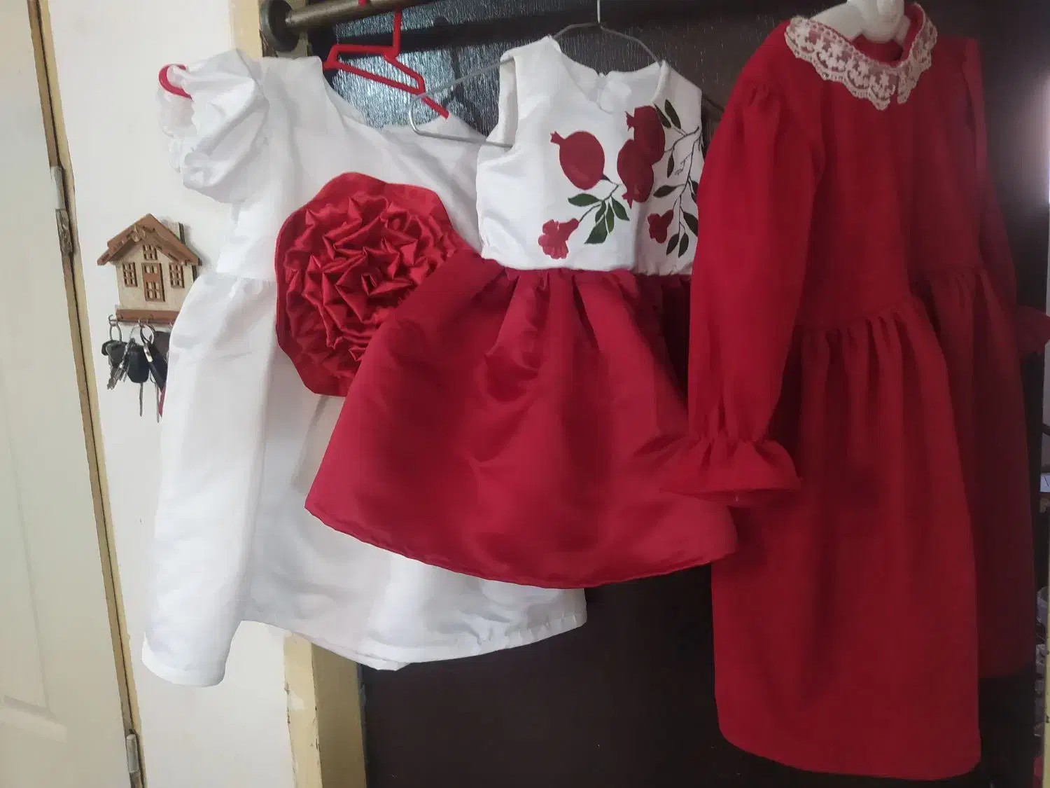 لباس شب یلدا مجلسی|لباس|سبزوار, قصبه شرقی|دیوار