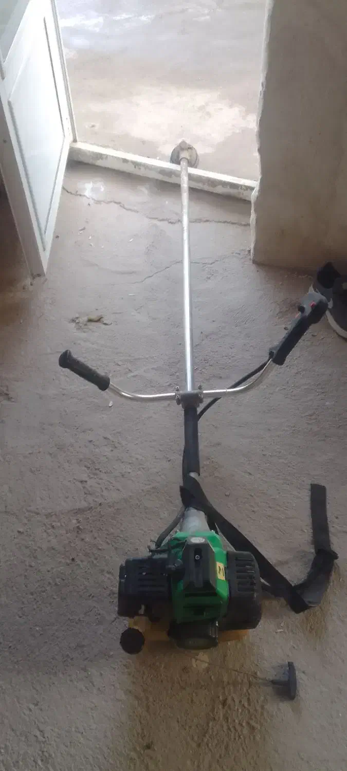 علف زن|ماشین‌آلات صنعتی|صوفیان, |دیوار