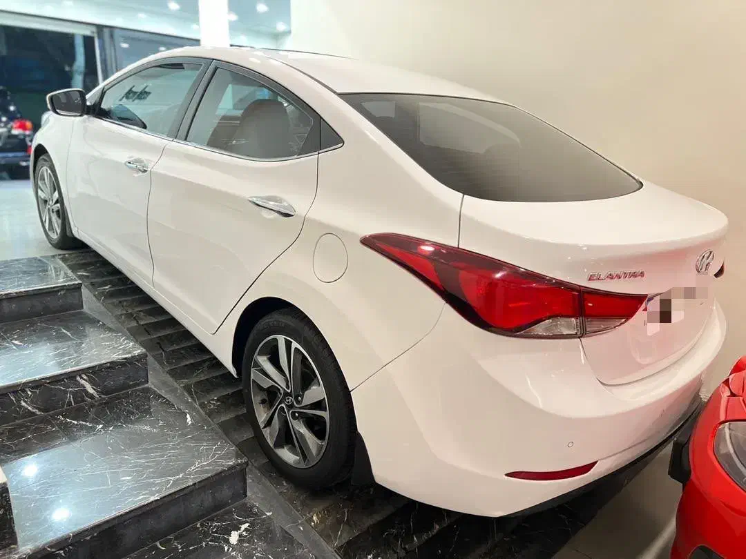 هیوندا النترا مدل ۲۰۱۴ نیمه فول|خودرو سواری و وانت|تهران, جمالزاده|دیوار