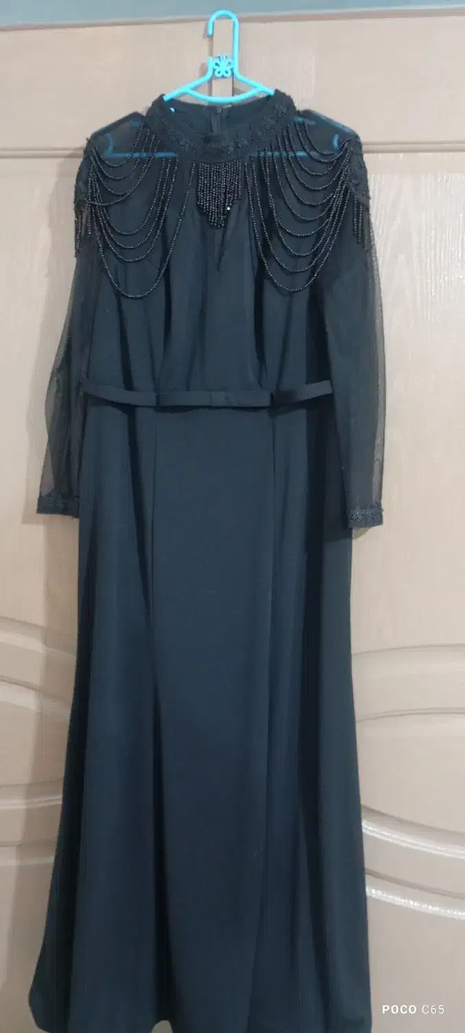 تعدادی لباس مجلسی سایز بزرگ موجود هس|لباس|مرند, |دیوار