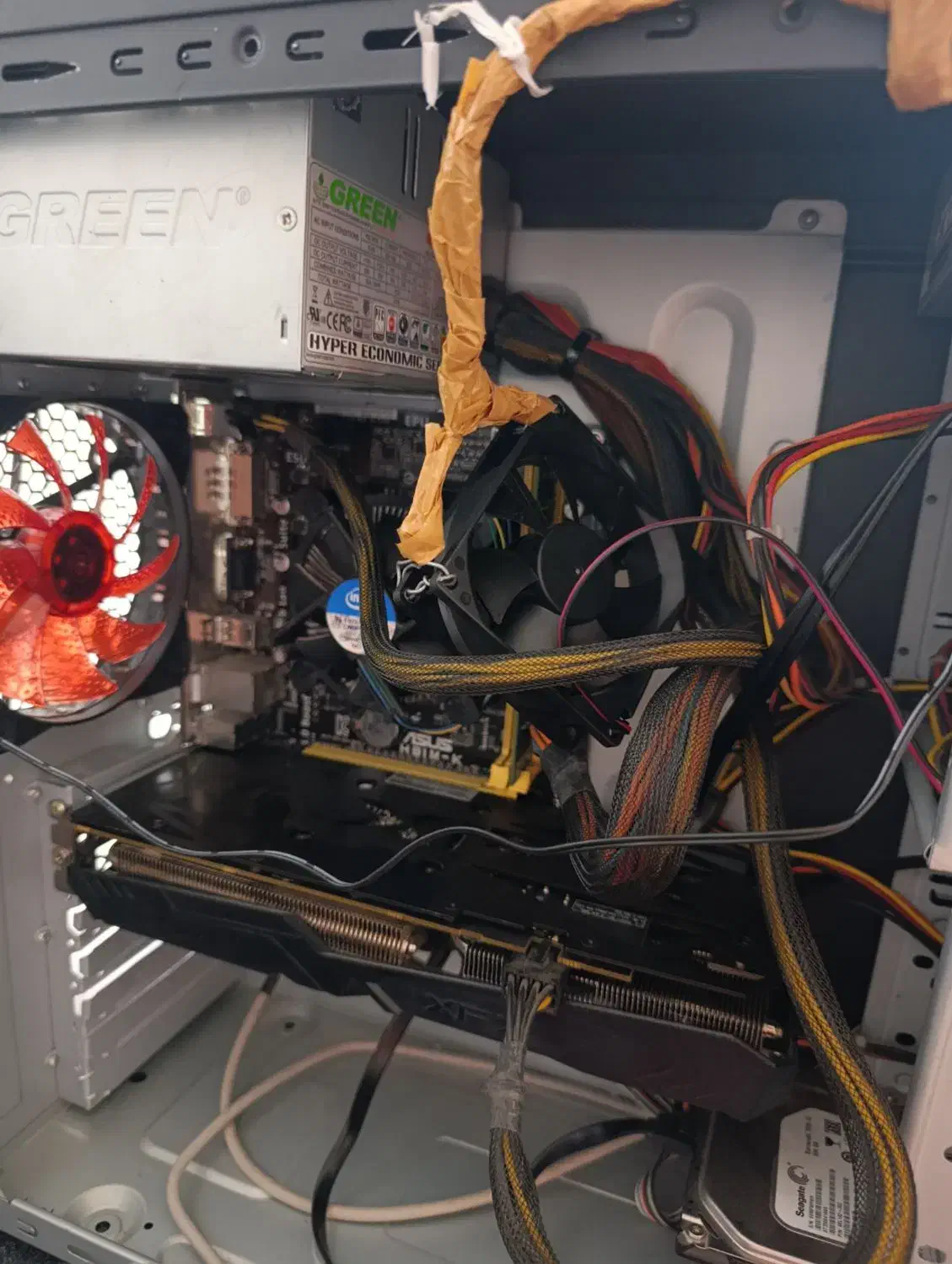 کامپیوتر گیمینگ با گرافیک ار ایکس ۵۹۰ با مانیتور|رایانه رومیزی|زنجان, |دیوار