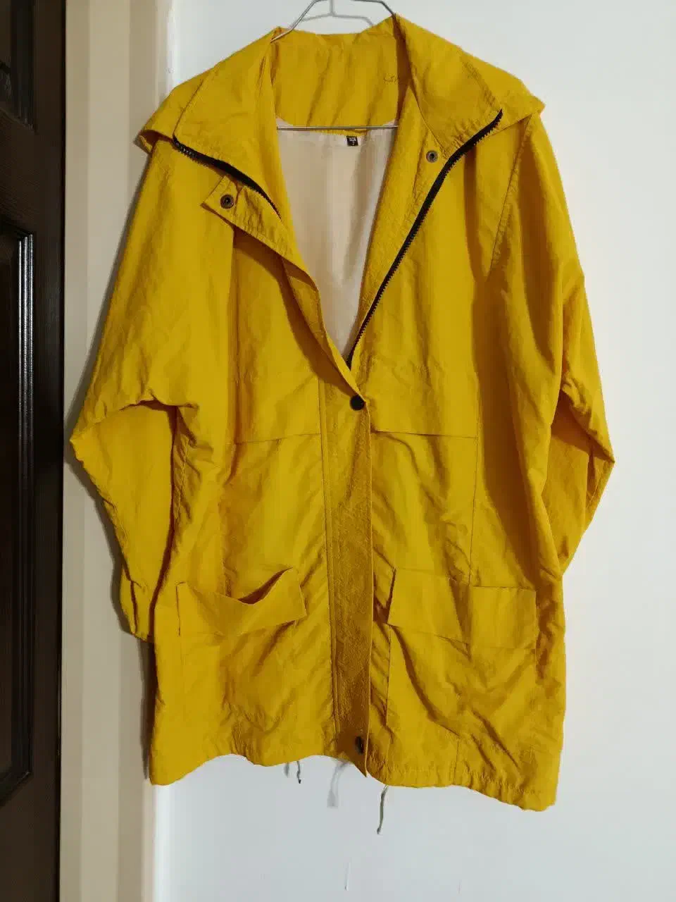 پالتو. بارانی. شال|لباس|قروه, |دیوار