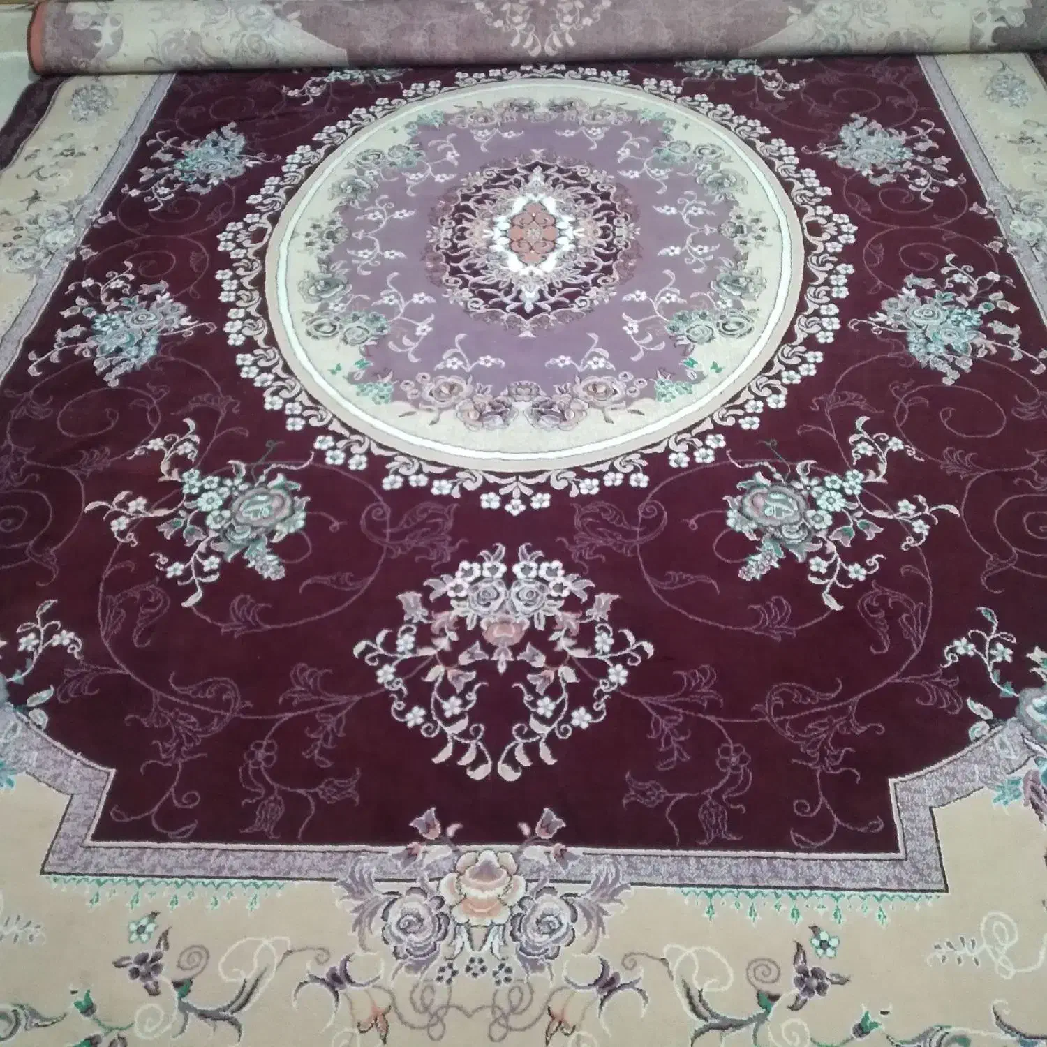 فرش لاکی ۴تا|فرش|خرم‌آباد, |دیوار