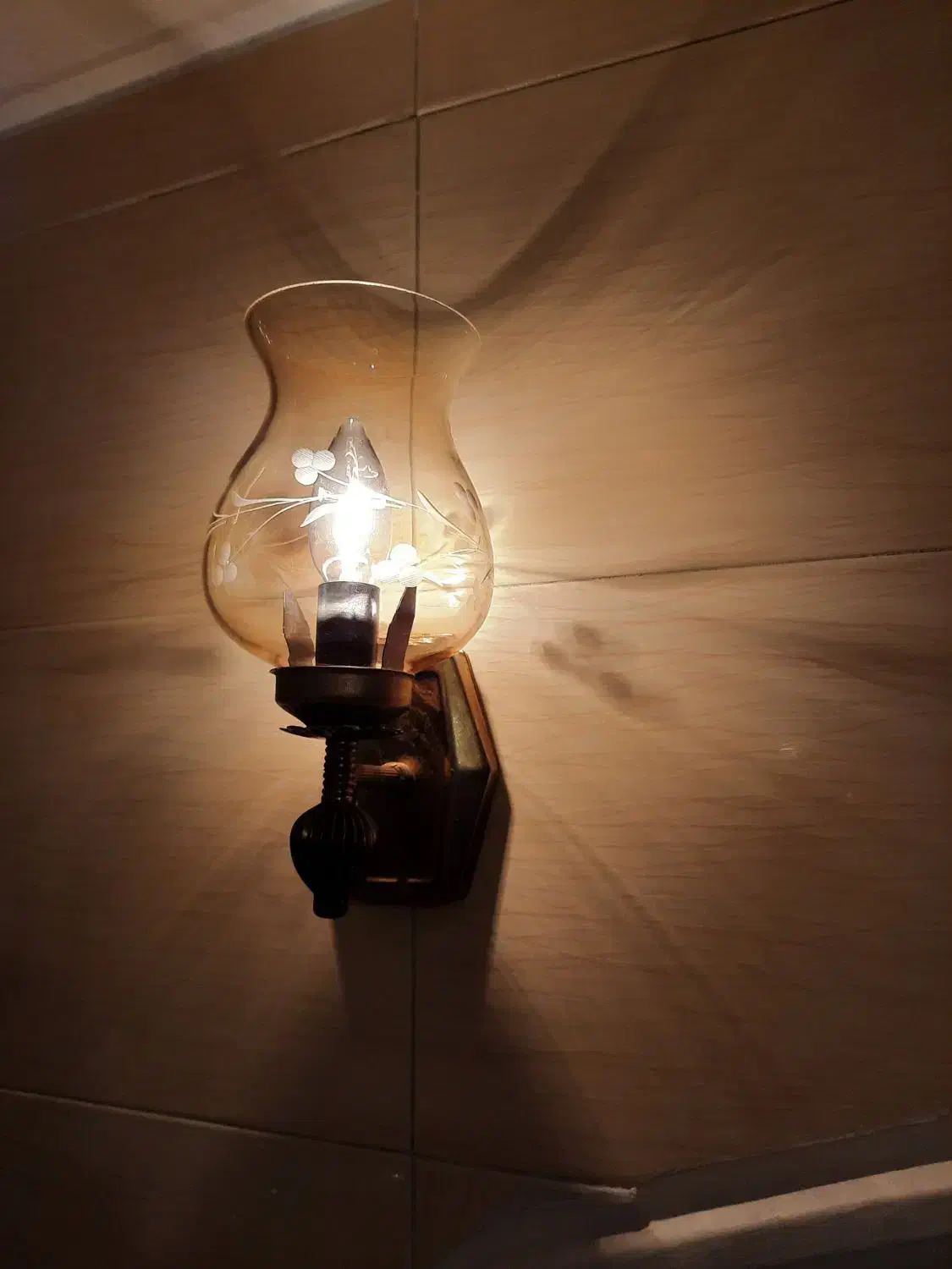 لاله شیشه ای لوستر|لوستر و چراغ آویز|تبریز, |دیوار