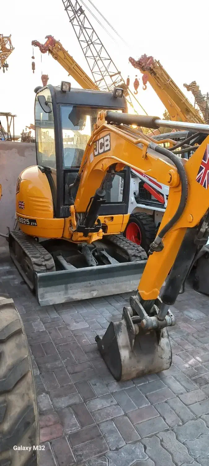 مینی‌بیل 3 تن مدل 2009 اورهال کامل، بدون ایراد|خودرو سنگین|اسلام‌شهر, ملک‌آباد|دیوار