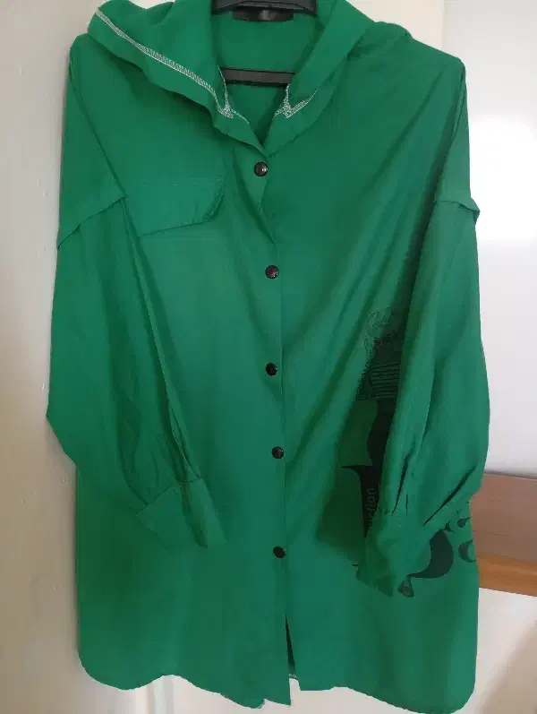 مانتو|لباس|بروجرد, |دیوار