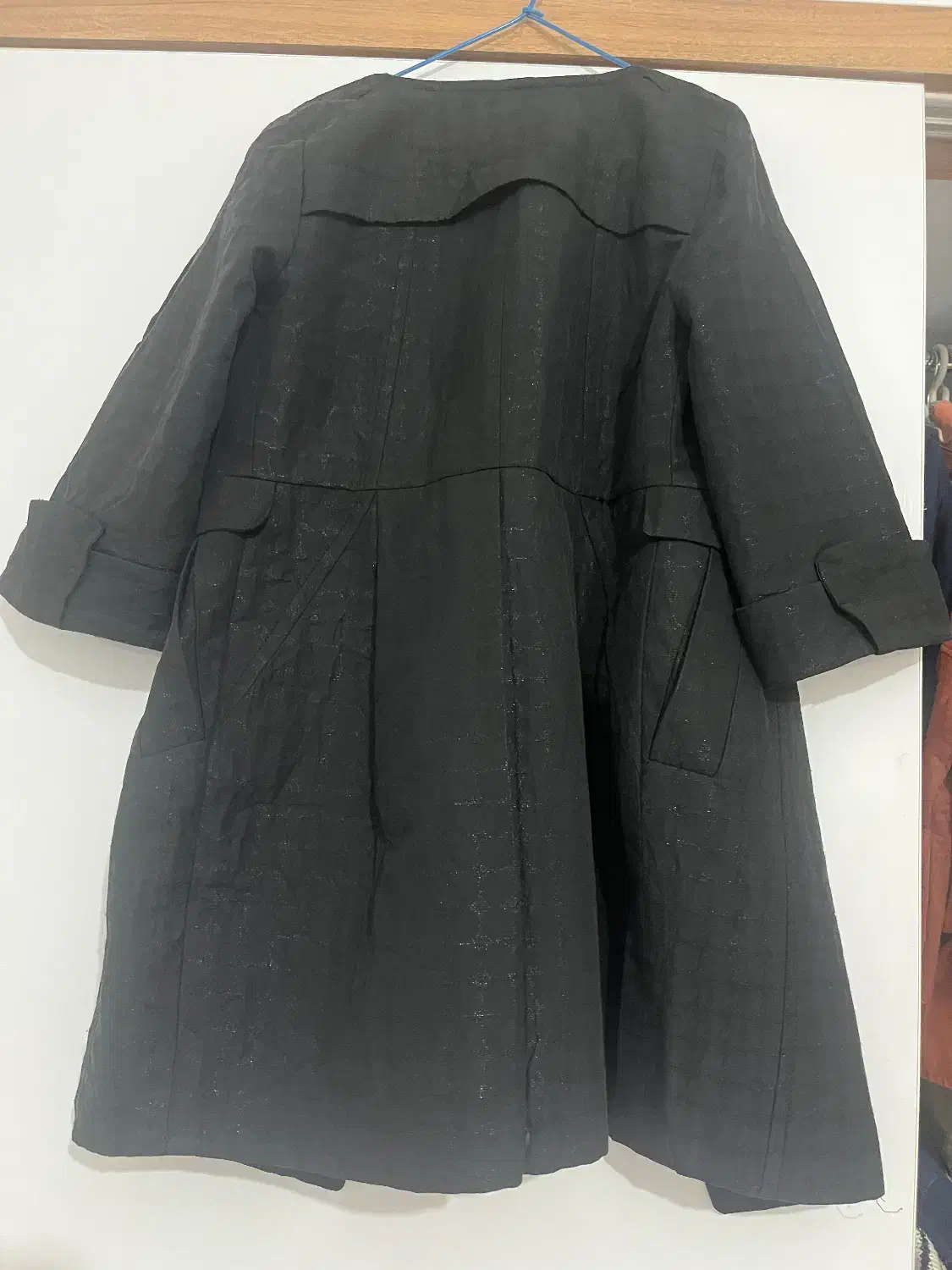 بارونی|لباس|بجنورد, |دیوار