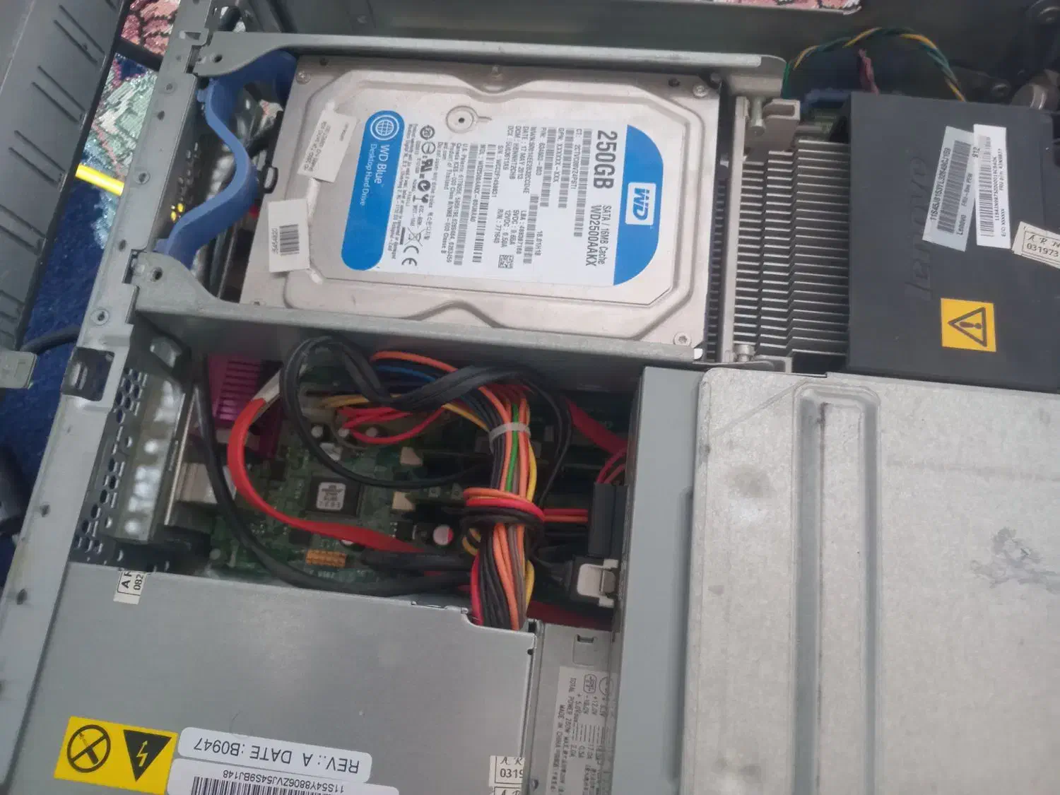 مانیتور Lenovo|قطعات و لوازم جانبی رایانه|خواف, |دیوار