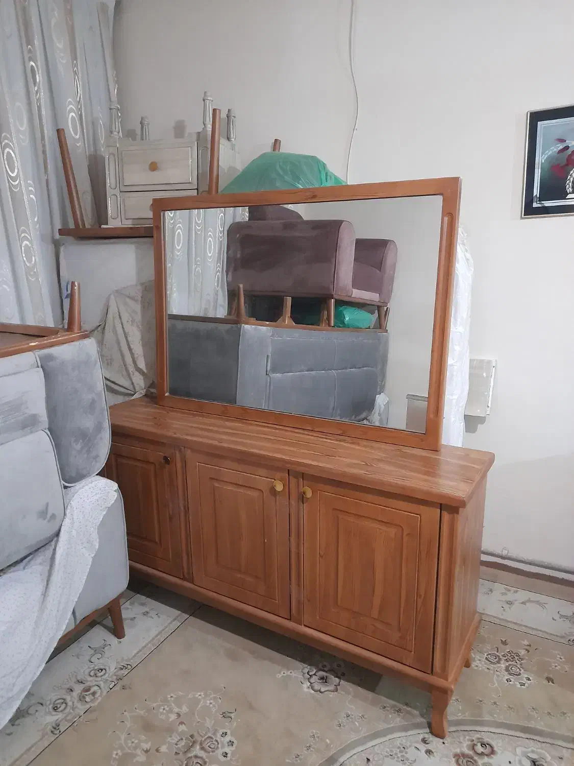 آئینه وکنسول فروش فوری فوری|بوفه، ویترین، کنسول|چهاردانگه (تهران), |دیوار