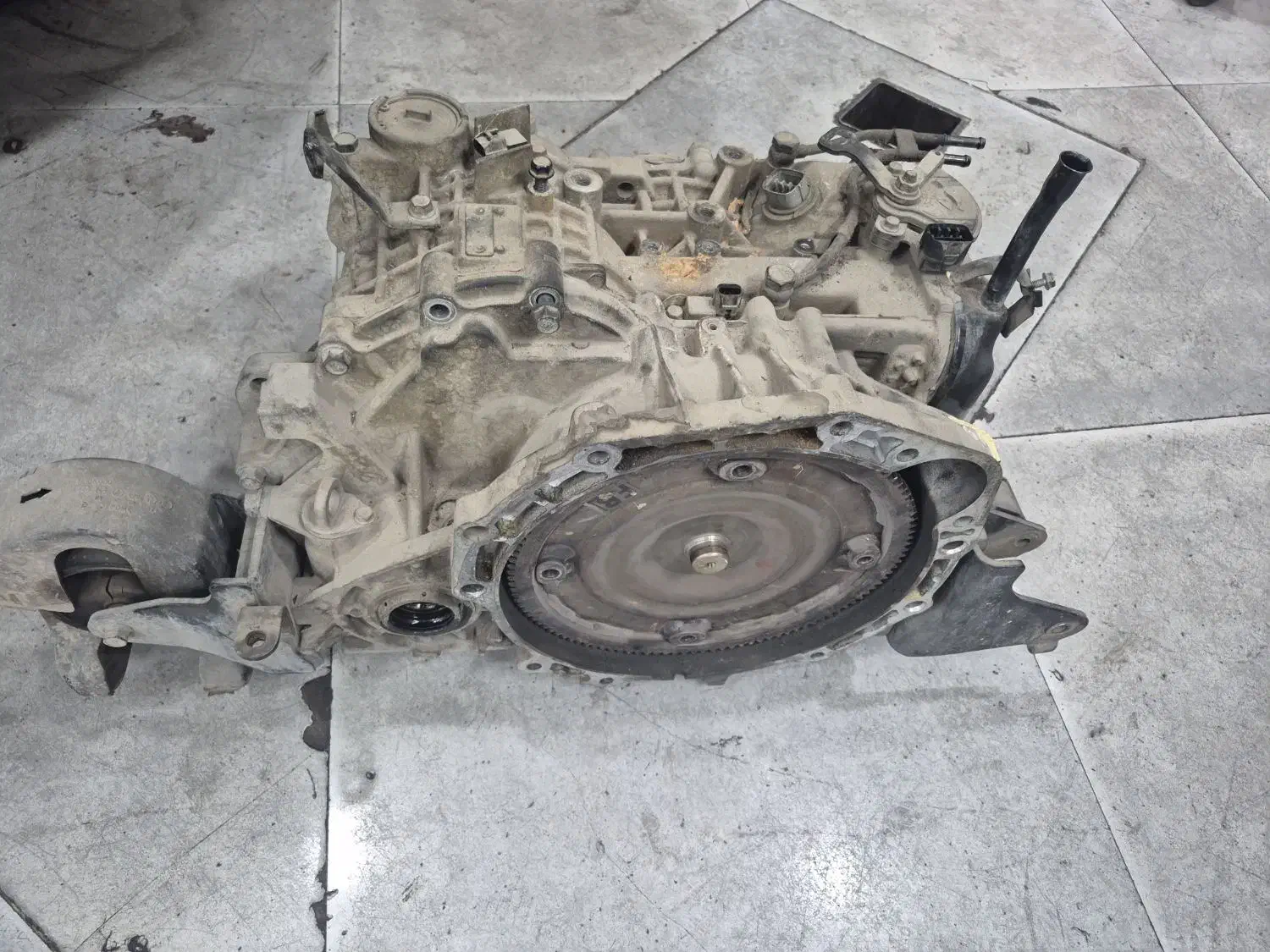 کارگر مکانیک نیمه ماهر برای خودروی  خارجی و ایرانی|استخدام صنعتی، فنی، مهندسی|تهران, اوقاف|دیوار