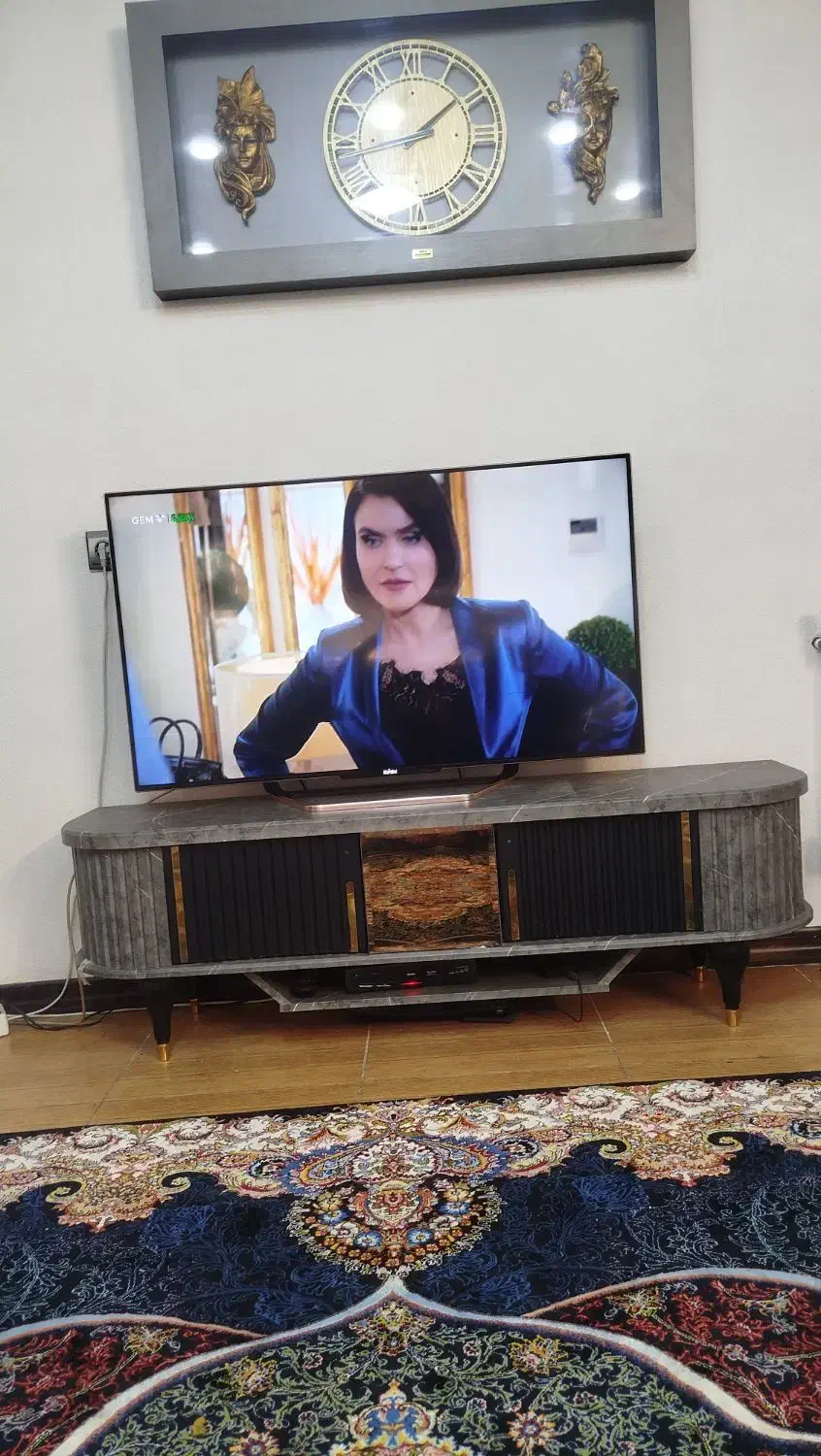 ست آینه کنسول ..میز تلویزیون.میز وسط|بوفه، ویترین، کنسول|شاهینشهر, خانه کارگر|دیوار