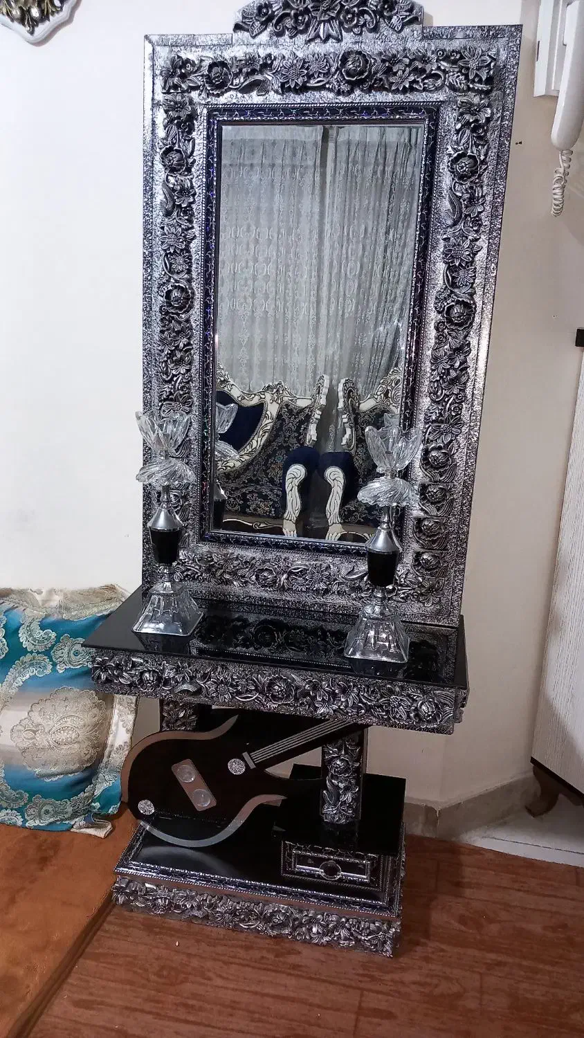 آینه و شمعدان|بوفه، ویترین، کنسول|ورامین, خیر آباد|دیوار