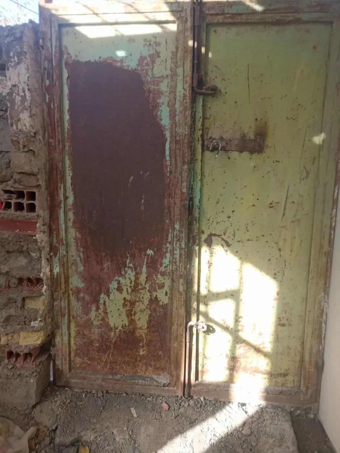 ستون گیرد3عدد|مصالح و تجهیزات ساختمان|ماهان, |دیوار