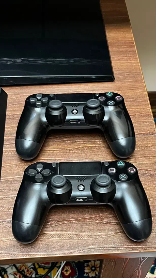 PS4 pro 1T|کنسول، بازی ویدئویی و آنلاین|اسلامشهر, شهرک واوان|دیوار