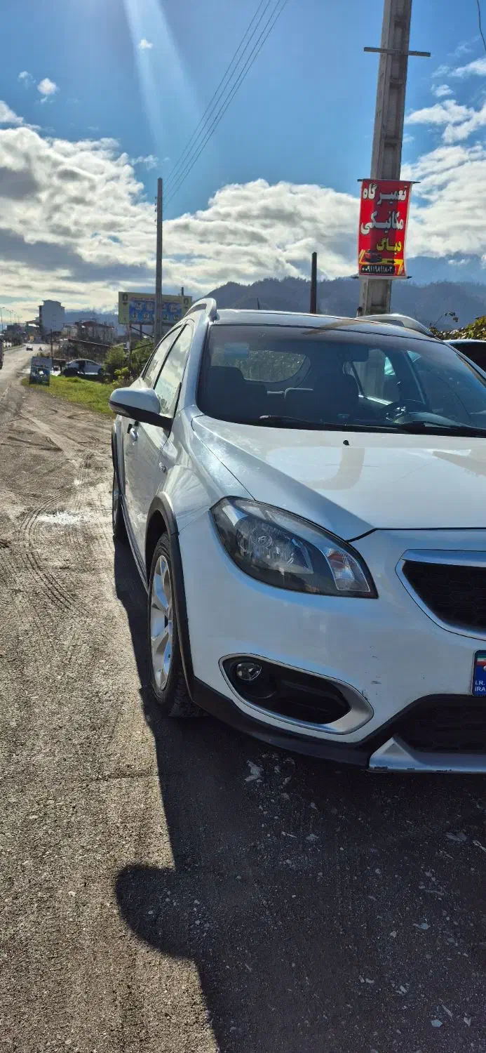 برلیانس 330 کراس 1650|خودرو سواری و وانت|چوبر, |دیوار