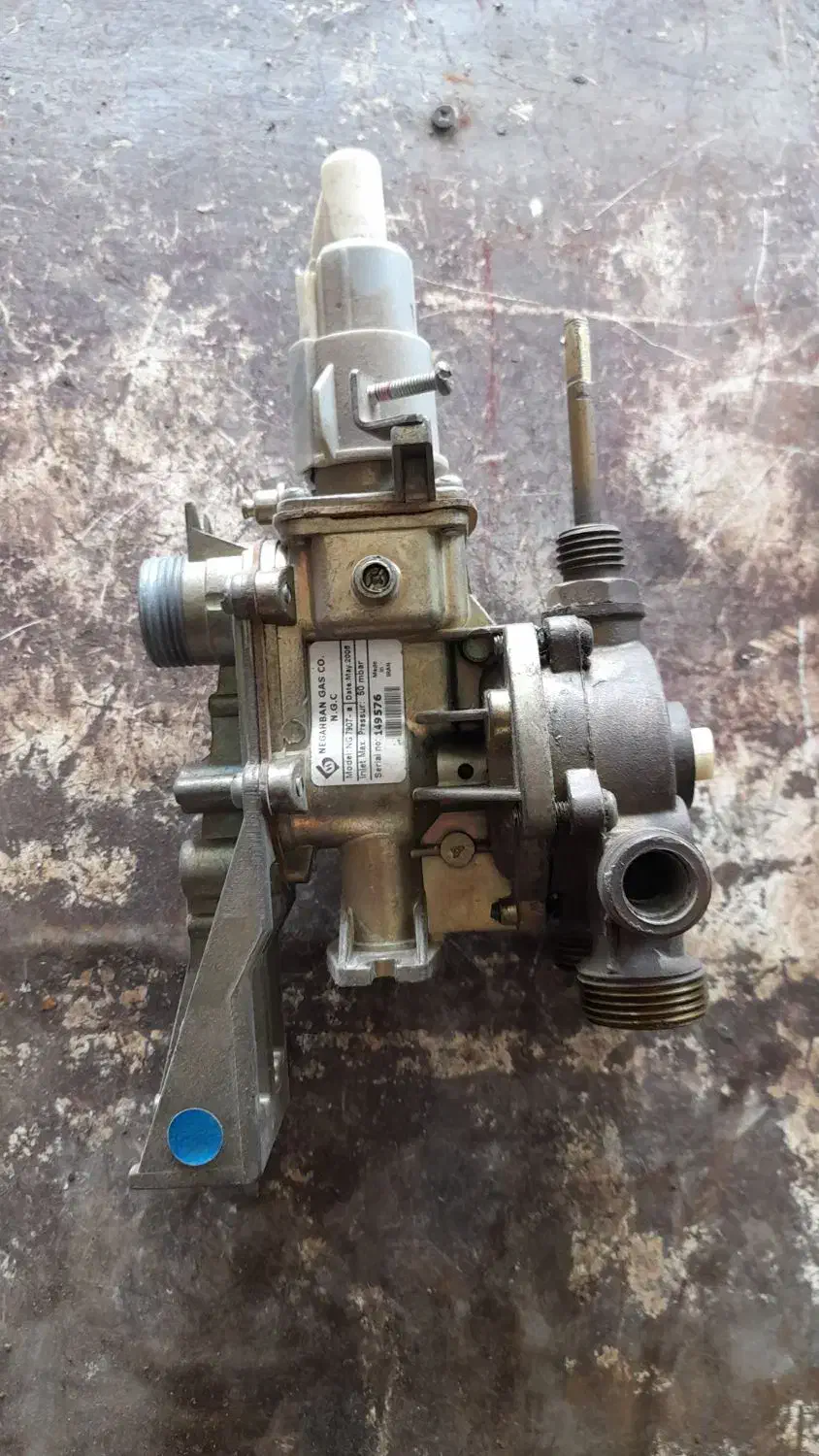 رگلاتور شیر گاز دستگاه ابگرمکن مخزنی|آبگرمکن، پکیج، شوفاژ|نیشابور, شهرک رسولی|دیوار