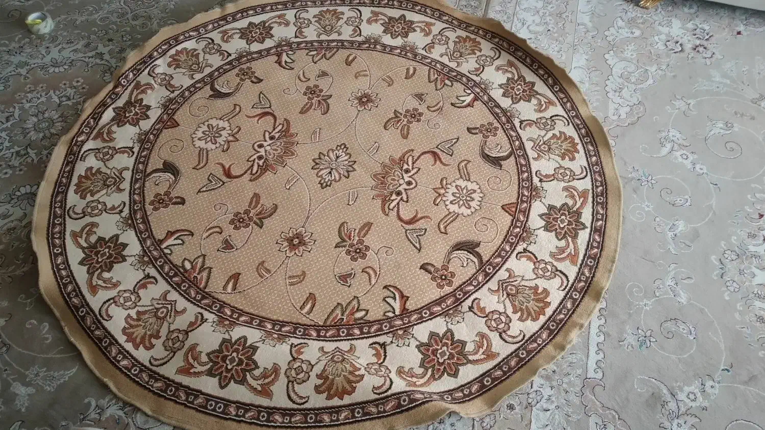 گلیم گرد قطر ۲ متر|گلیم، جاجیم، گبه|تهران, نبی اکرم|دیوار