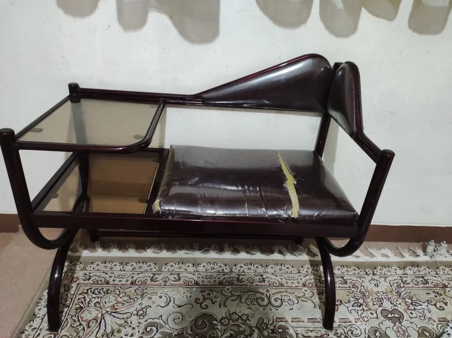 میز تلفن|میز تلفن|اصفهان, بهارستان|دیوار