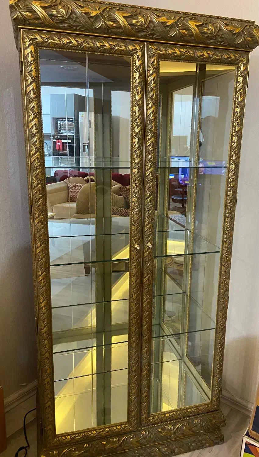 بوفه طلایی|بوفه، ویترین، کنسول|رشت, بلوار گیلان|دیوار