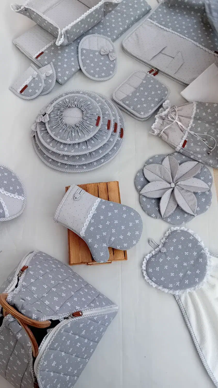 دوخت سفارشی سرویس آشپزخانه بصورت تک وکامل|سفره، حوله، دستمال آشپزخانه|پیشوا, |دیوار