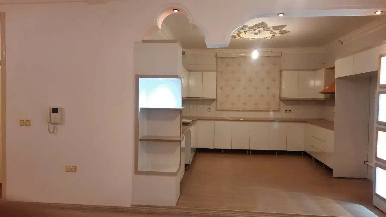 اجاره حیاط دربست لوکس|اجارهٔ خانه و ویلا|سلماس, |دیوار