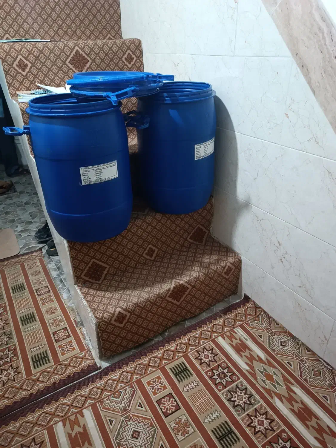 2عدد دبه آبی 60لیتری|ظروف نگهدارنده، پلاستیکی، یک‌بارمصرف|اقبالیه, |دیوار