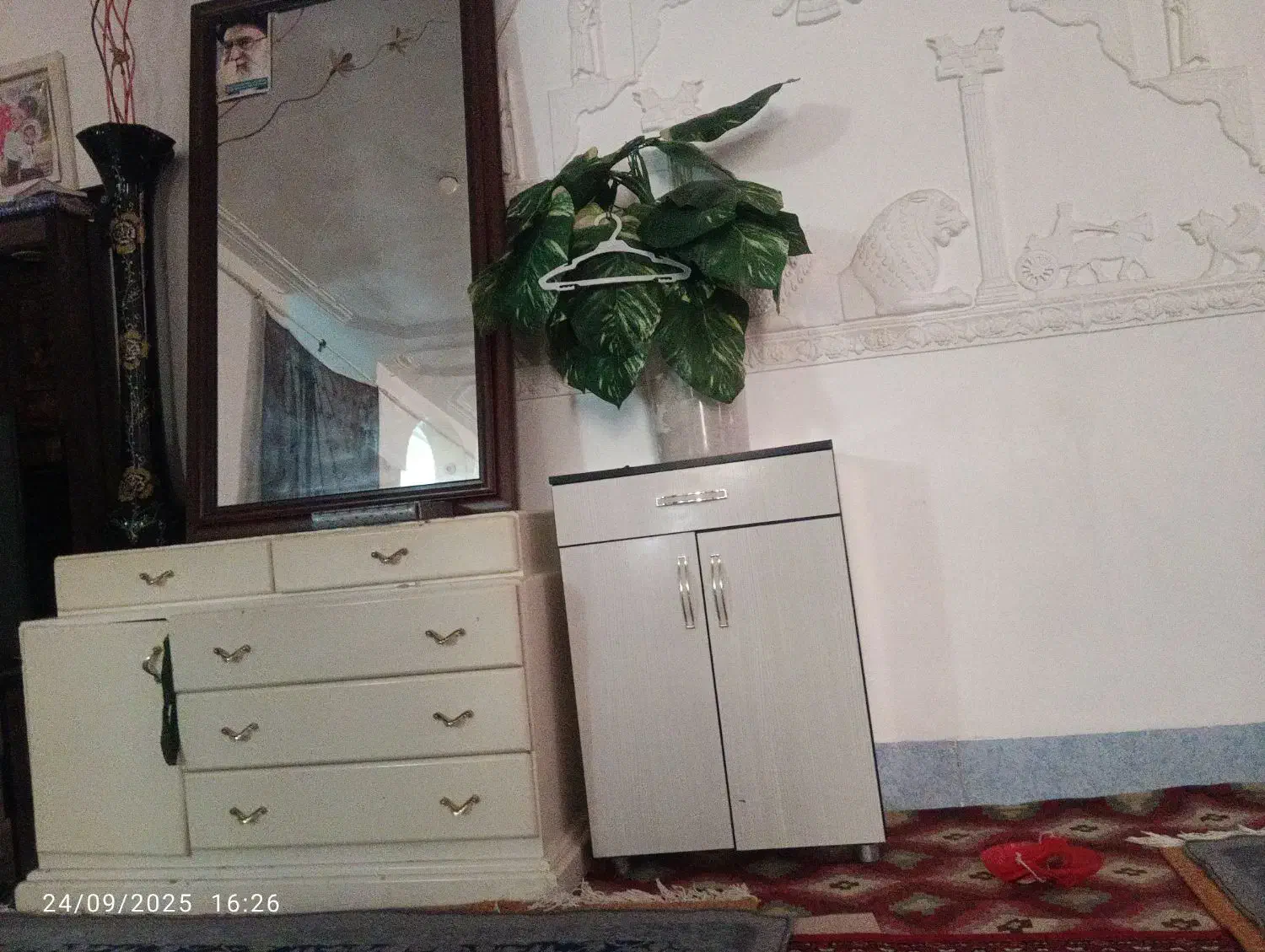 میزارایش|آینه|دهدشت, |دیوار