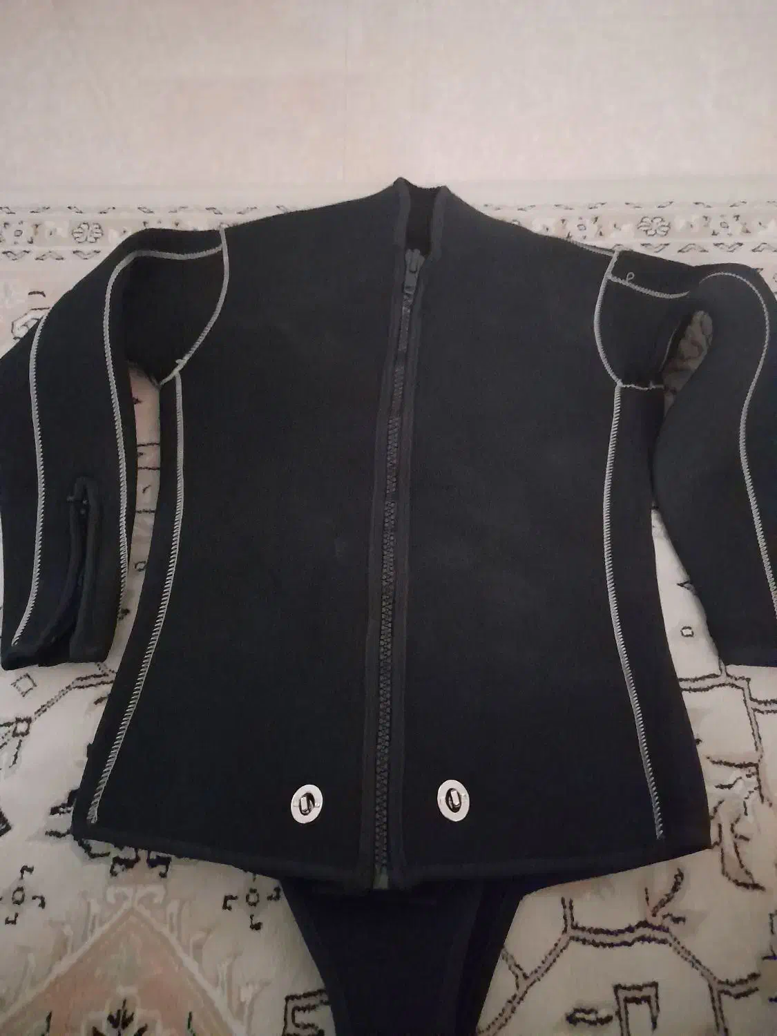 وتسوت شکار نو آکبند دوتکه|لباس|کیش, |دیوار