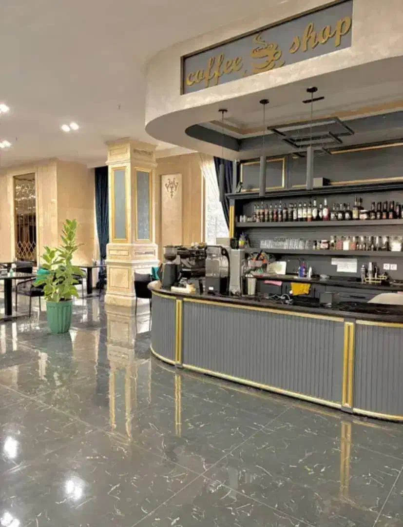 ویـو باز و بدون مشرف در         برج باغ رونیکـا