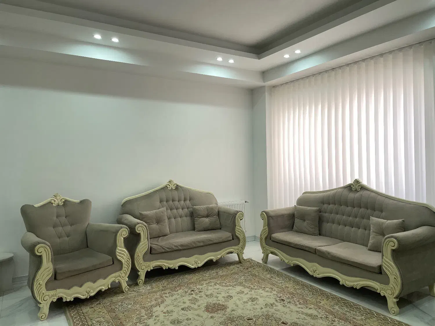 مبل|مبلمان خانگی و میز عسلی|قائم‌شهر, |دیوار