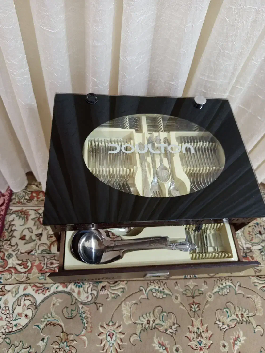 جا قاشق پایه دار|میز و صندلی غذاخوری|تربت‌حیدریه, بهزیستی|دیوار