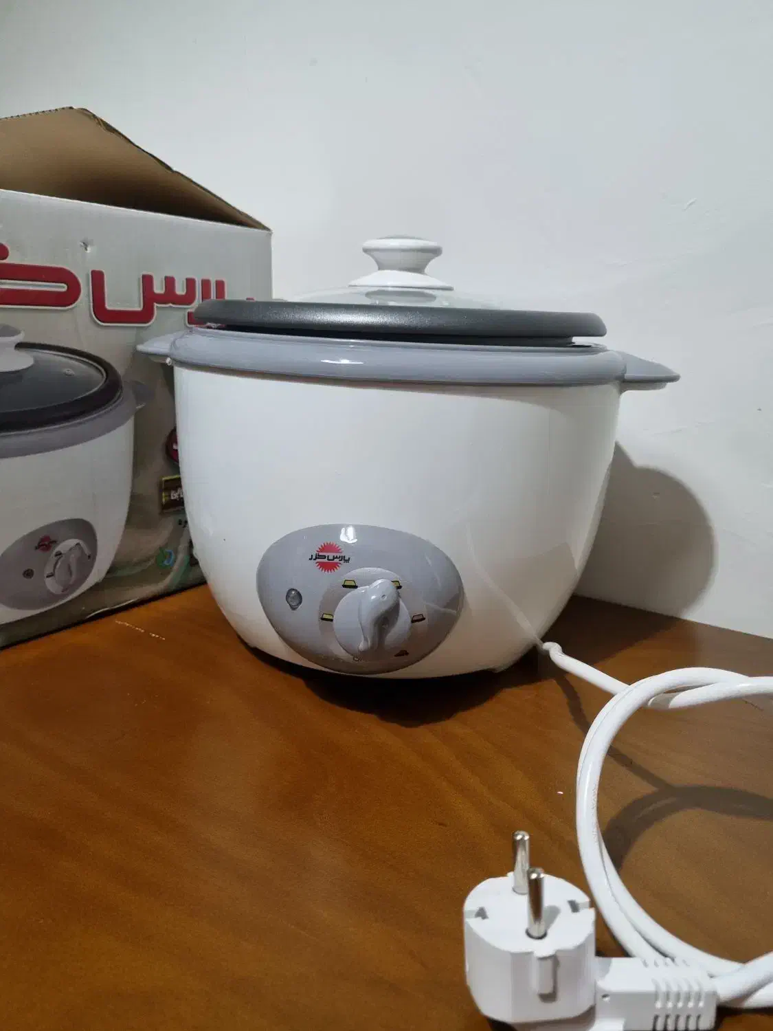 پلوپز ۴ نفره پارسال خزر، نو آکبند|اجاق گاز و لوازم برقی پخت‌وپز|تهران, امین حضور|دیوار