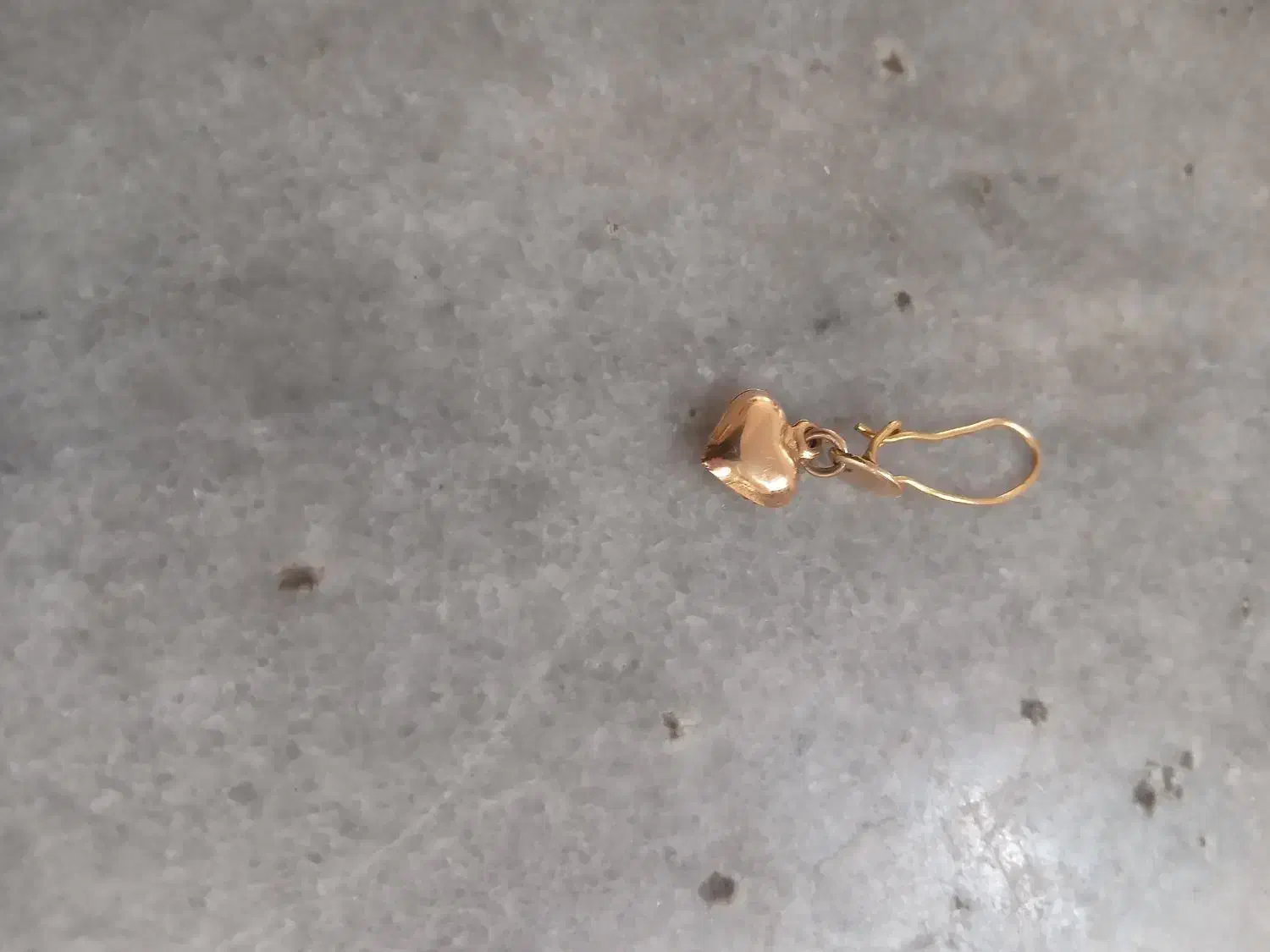 گمشده لنگه گوشواره بچگانه|جواهرات|قزوین, |دیوار