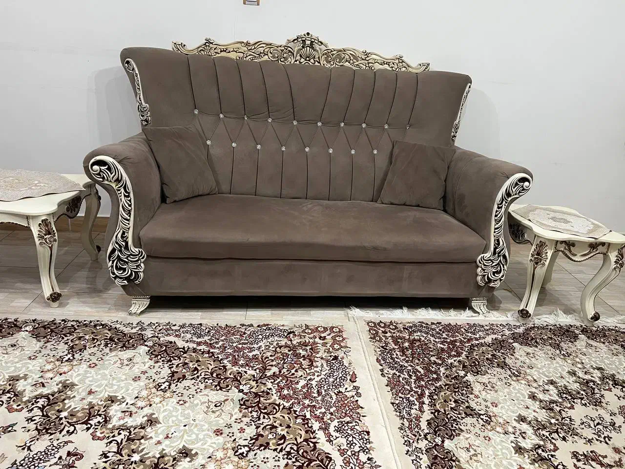 مبلمان هفت نفره|مبلمان خانگی و میز عسلی|رشت, استقامت ۲|دیوار