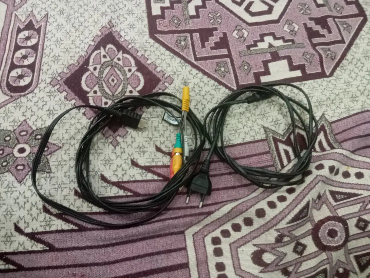 سونی 2 فلش خور سالم سالم با دسته و سیم خودش|کنسول، بازی ویدئویی و آنلاین|اردبیل, |دیوار