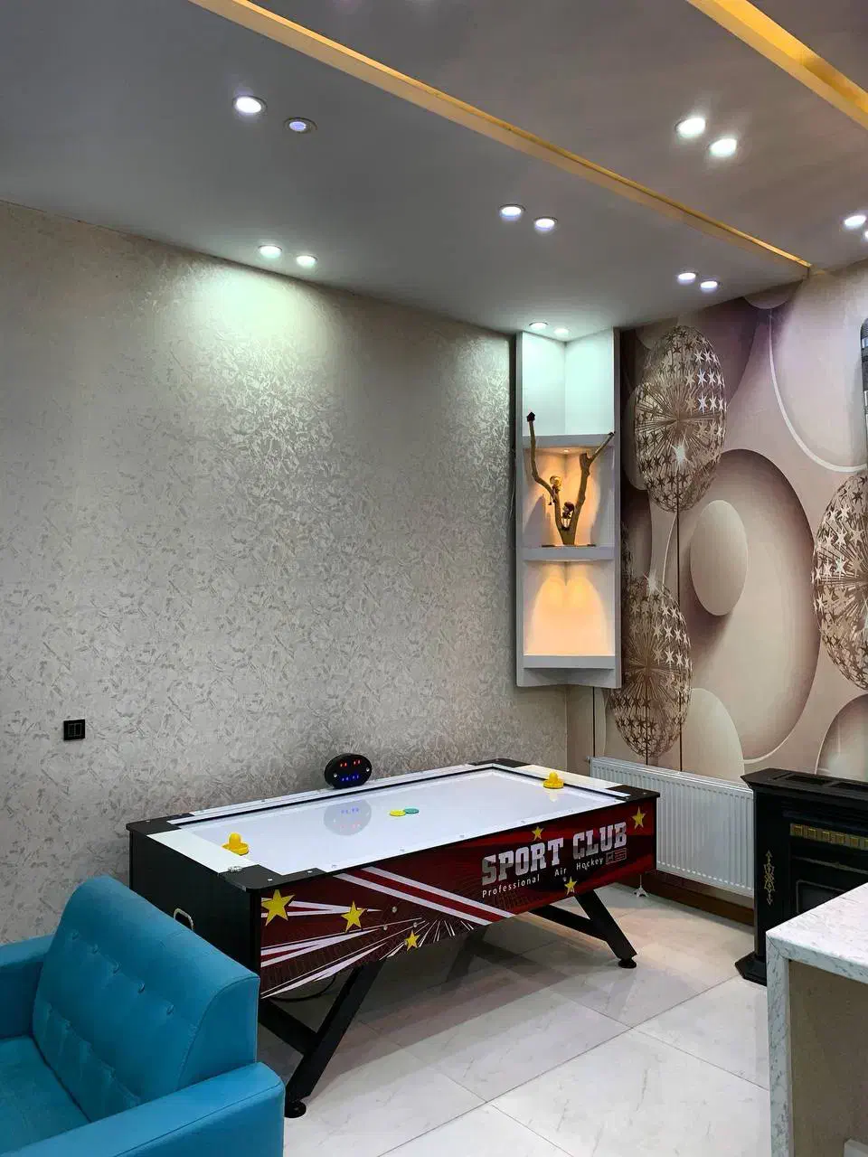 ویلا مدرن،استخر سرپوشیده ابگرم|اجارهٔ کوتاهمدت ویلا و باغ|کرج, برغان|دیوار