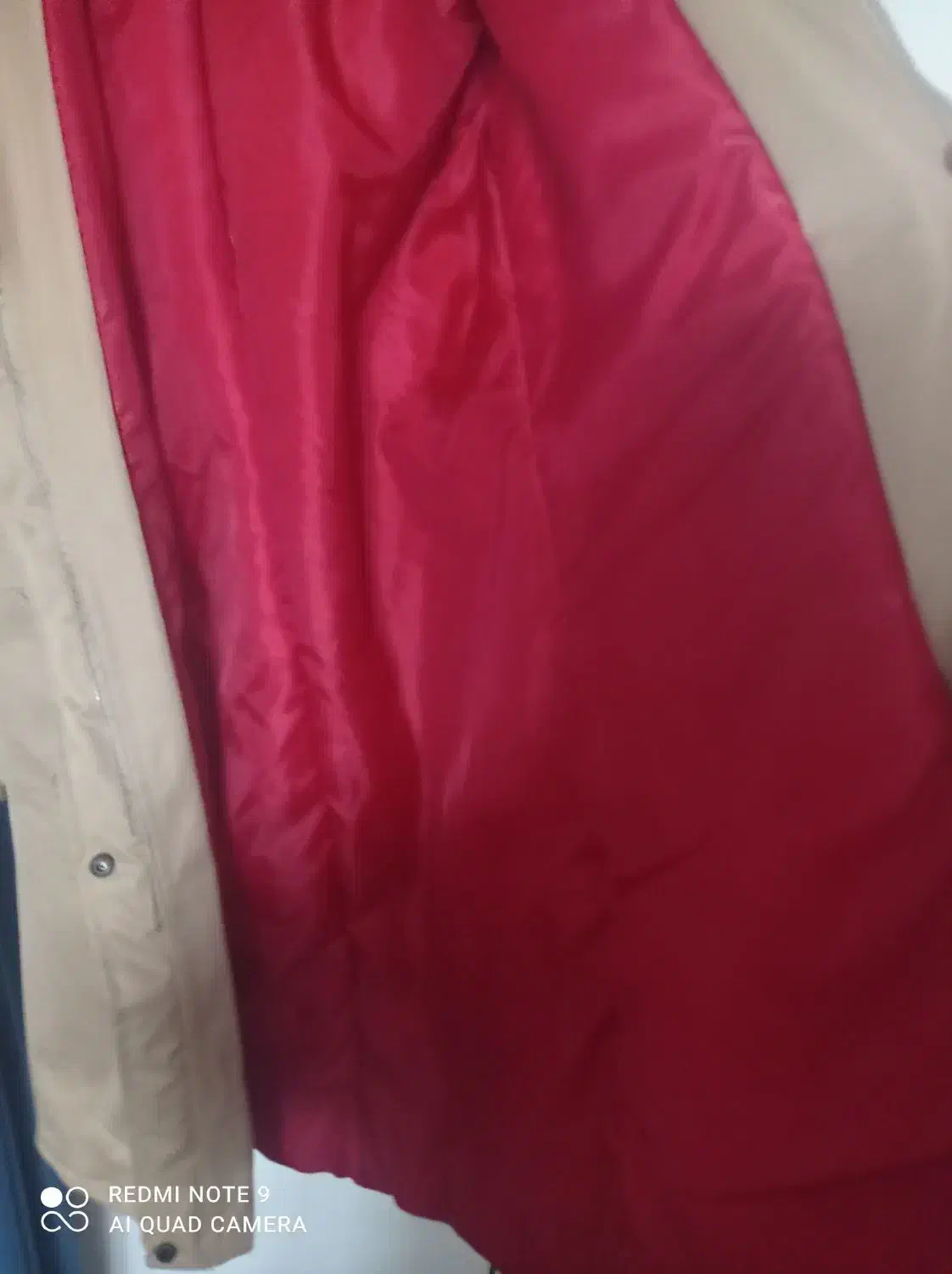 بارونی رنگ کرم زیبا نونوپوشیده نشده|لباس|اسلامشهر, شهرک سالور|دیوار