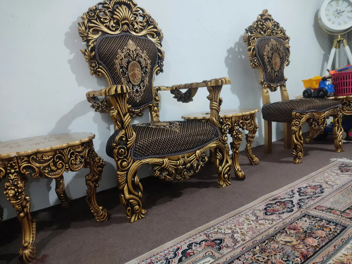 مبل تمام چوب ۹ نفره با چهار عسلی کنار مبلی و وسط|مبلمان خانگی و میز عسلی|رباط‌کریم, کاظم‌آباد|دیوار