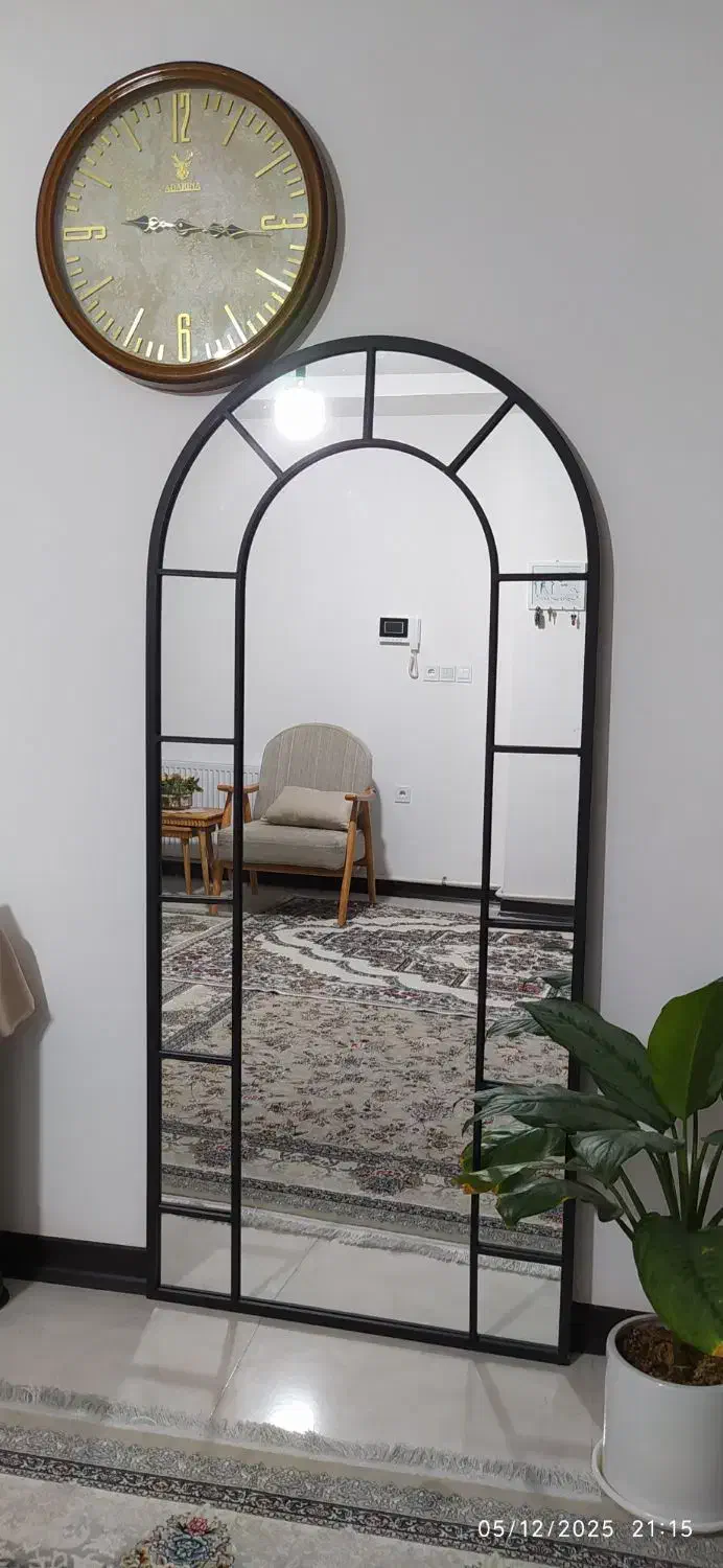 آیینه قدی|آینه|ساوه, |دیوار