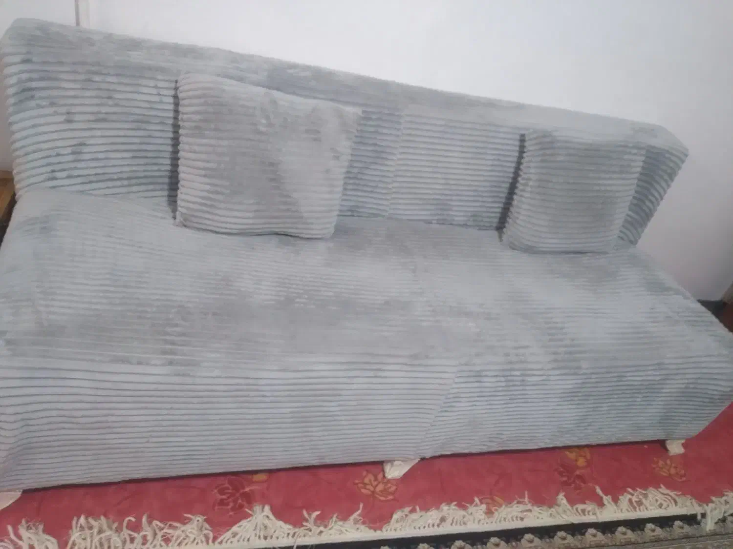 مبل ۶نفره راحتی کاملا سالم به خاطر جا میفروشم|مبلمان خانگی و میز عسلی|میانه, |دیوار