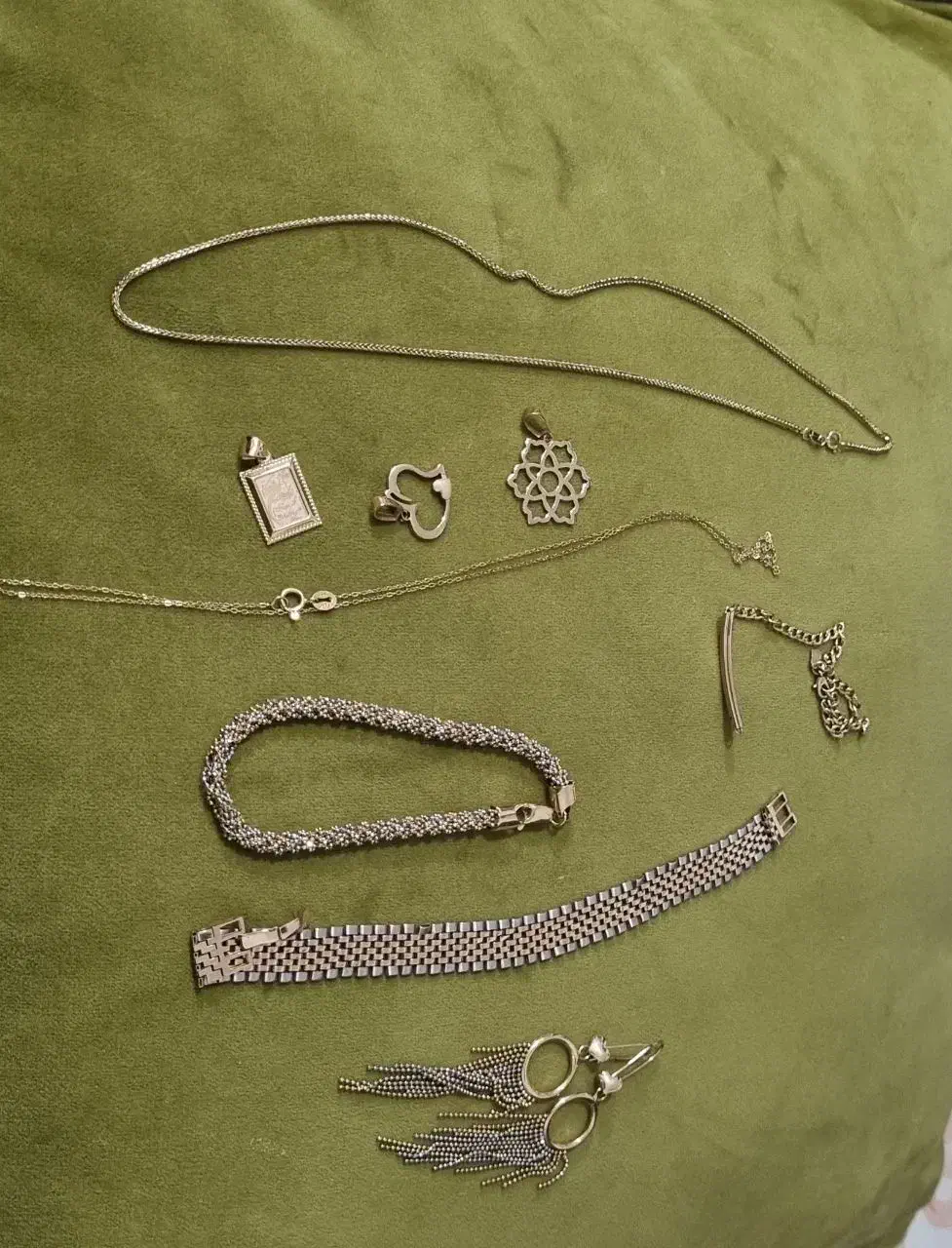 32/600  گرم طلا..|جواهرات|خورموج, |دیوار