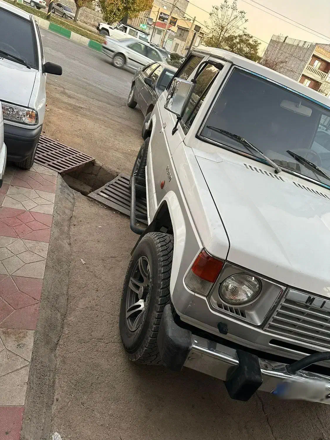 پاجیرو 2در 4 سیلندر مدل 1992|خودرو سواری و وانت|اصفهان, شاهزاده ابراهیم|دیوار