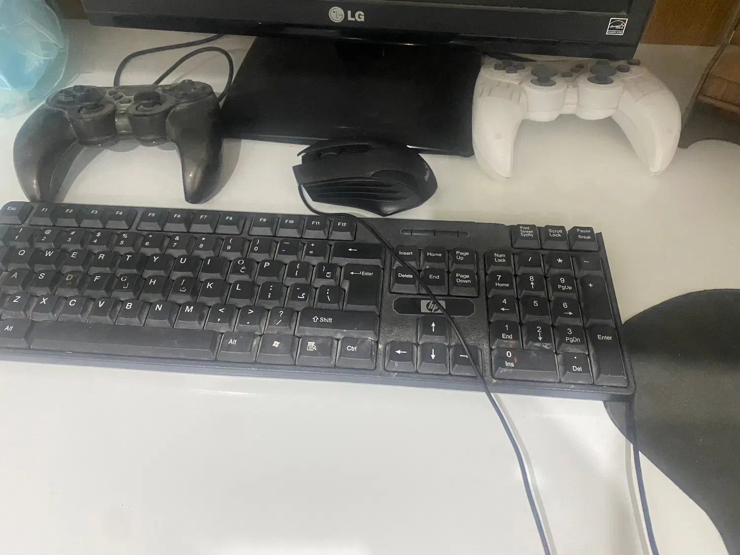 کامپیوتر با تمام لوازم|رایانه رومیزی|کاشمر, |دیوار