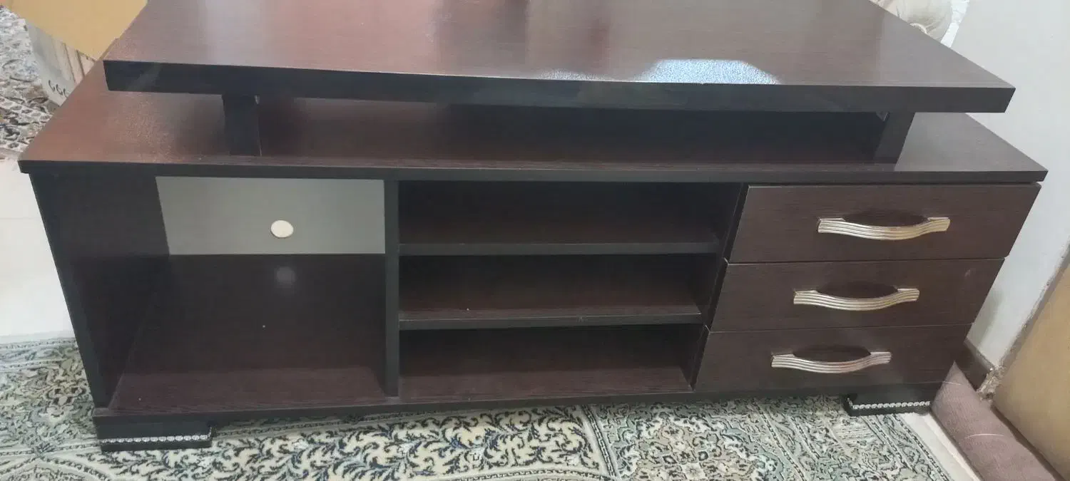 میز تلویزیون در حد نو|میز تلویزیون|هشتگرد, شهرک صبا سوله|دیوار