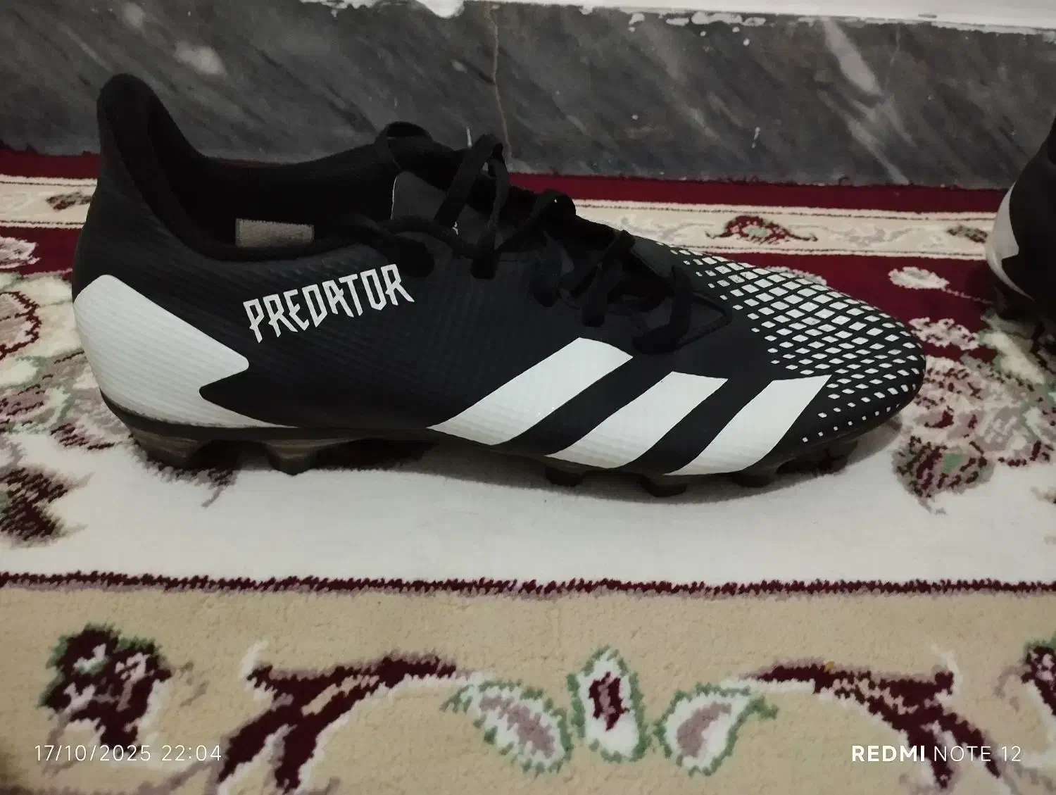 کفش فوتبال آدیداس|کیف، کفش، کمربند|دماوند, گیلاوند|دیوار