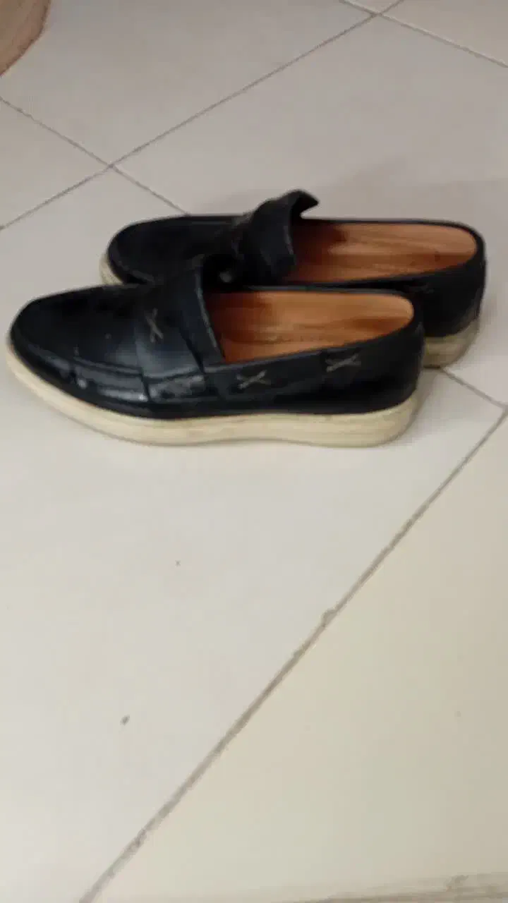 کفش کالج|کیف، کفش، کمربند|رودهن, |دیوار