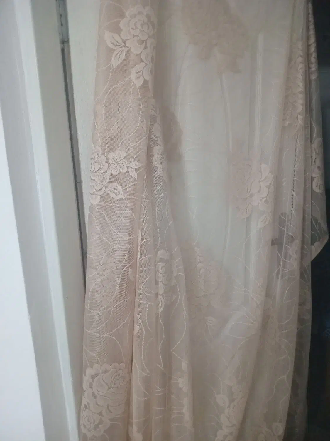 پرده|پرده، رانر، رومیزی|چالوس, |دیوار