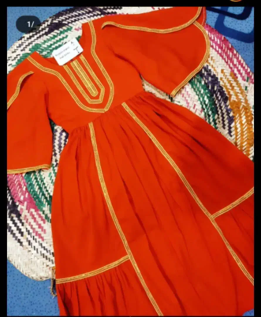 دوخت لباس پذیرفته میشود|لباس|قشم, |دیوار