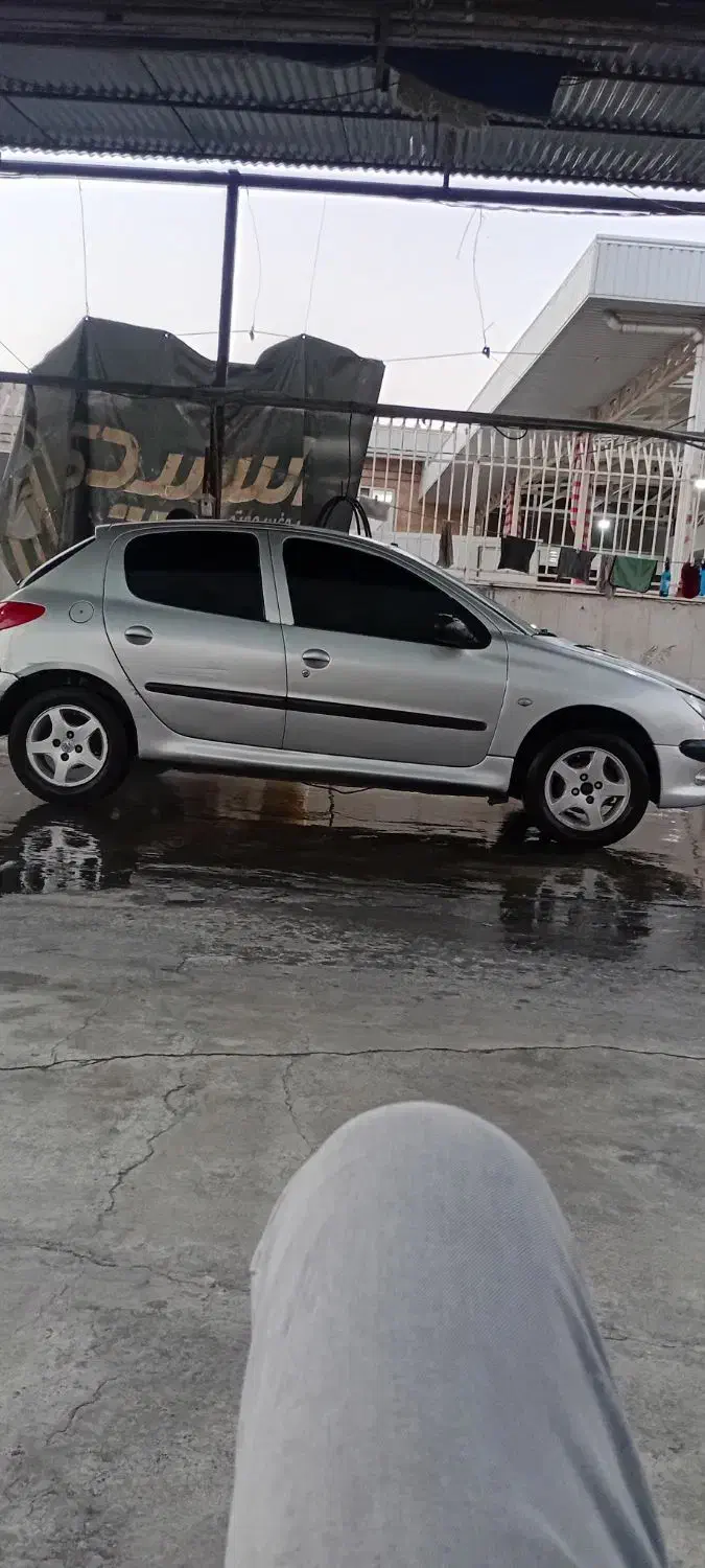 ماشین کرایه جهت حمل و نقل کارگر برای زمین کشاورزی|خدمات حمل و نقل|گرگان, |دیوار